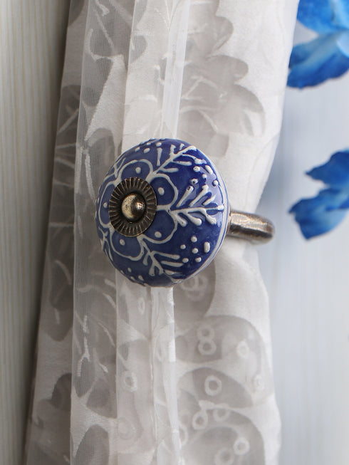 EMBOSSED LEAF STAMP DESIGN CURTAIN TIE BACKS HOOK - (SET OF TWO PIECES)